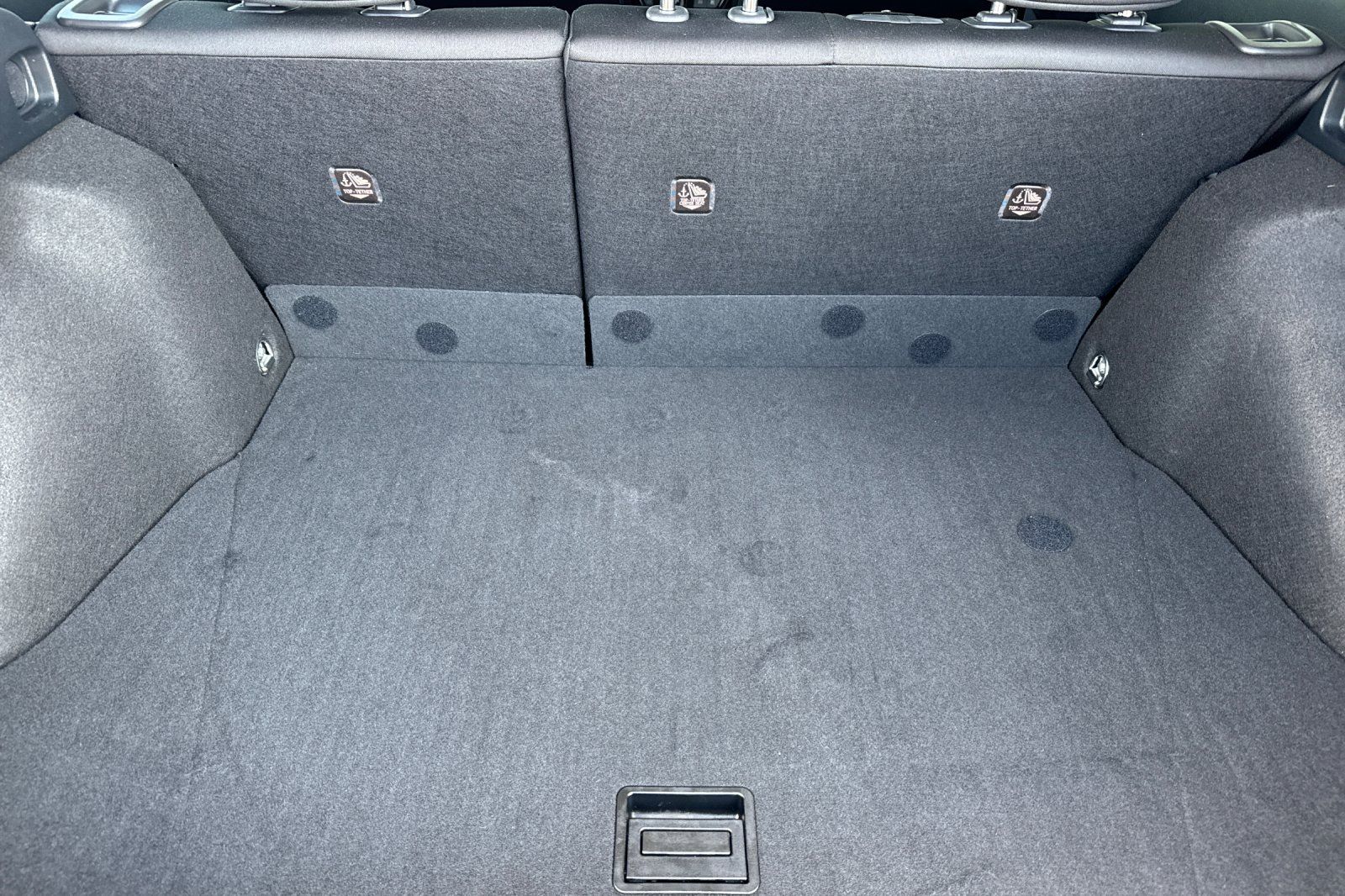 Vehicle image 19 of 46