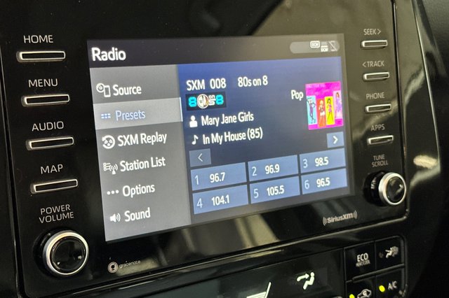 Vehicle image 18 of 29