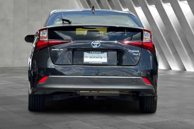 Vehicle image 8 of 29