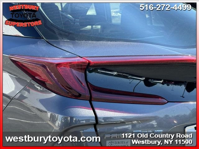 Vehicle image 12 of 34