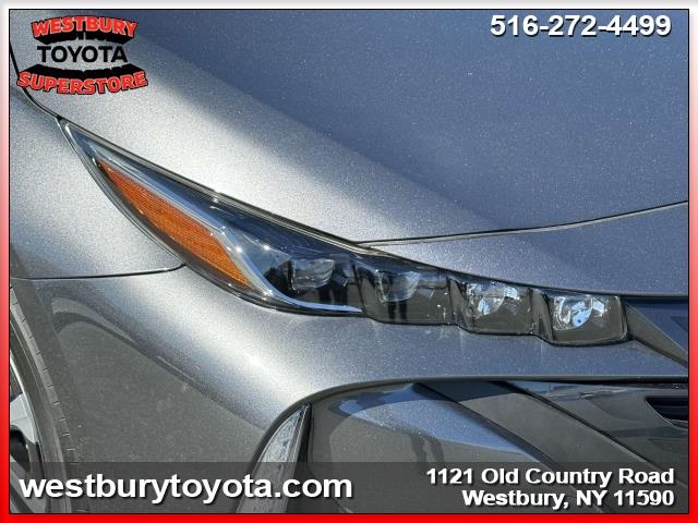 Vehicle image 11 of 34