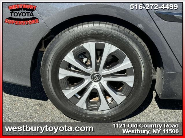 Vehicle image 9 of 34