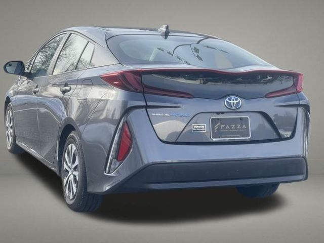 2022 Toyota Prius Prime LE Image 8 of 36