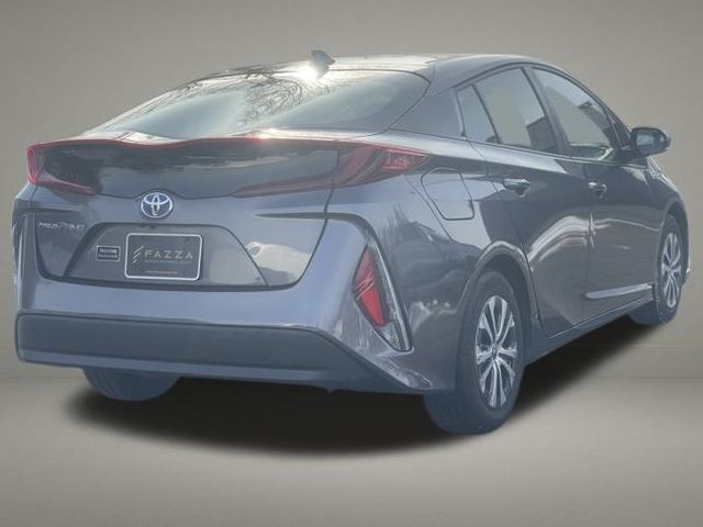 2022 Toyota Prius Prime LE Image 6 of 36