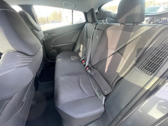 2022 Toyota Prius Prime LE Image 16 of 36