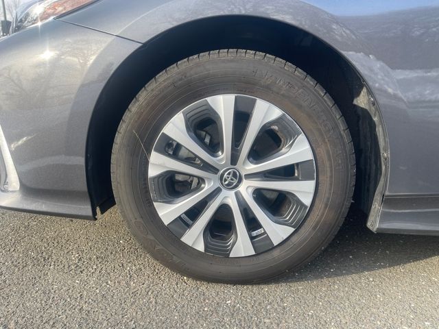2022 Toyota Prius Prime LE Image 11 of 36
