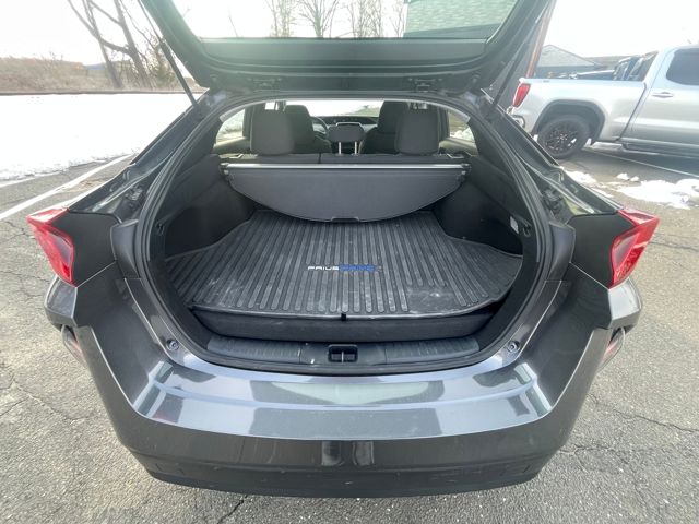 2022 Toyota Prius Prime LE Image 13 of 36