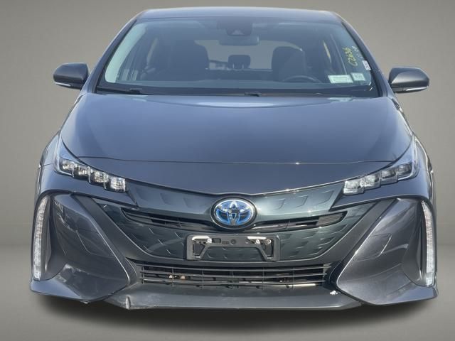 2022 Toyota Prius Prime LE Image 3 of 36