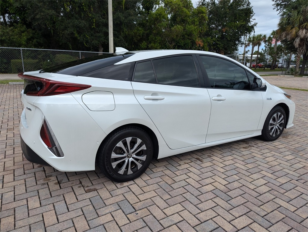 Vehicle image 5 of 34