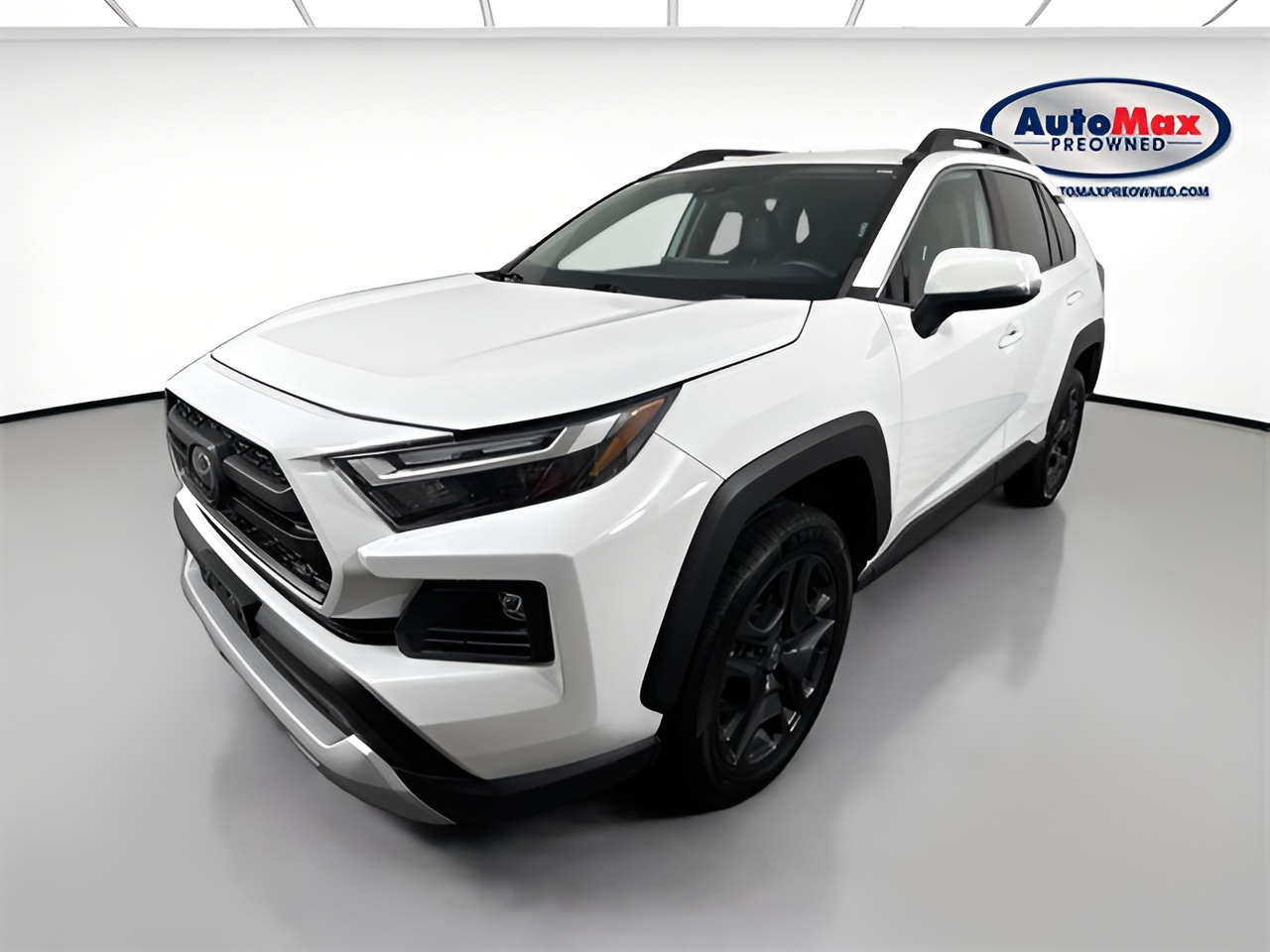 Vehicle image 33 of 40