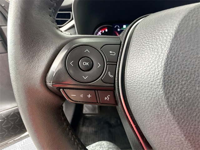 Vehicle image 20 of 40