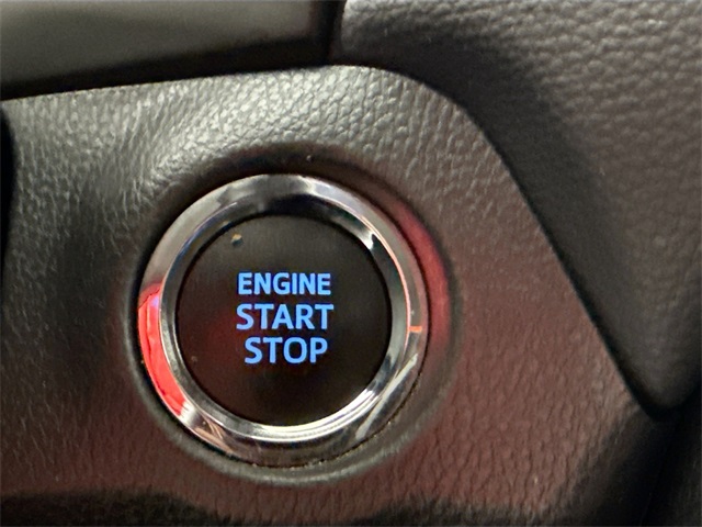 Vehicle image 22 of 40