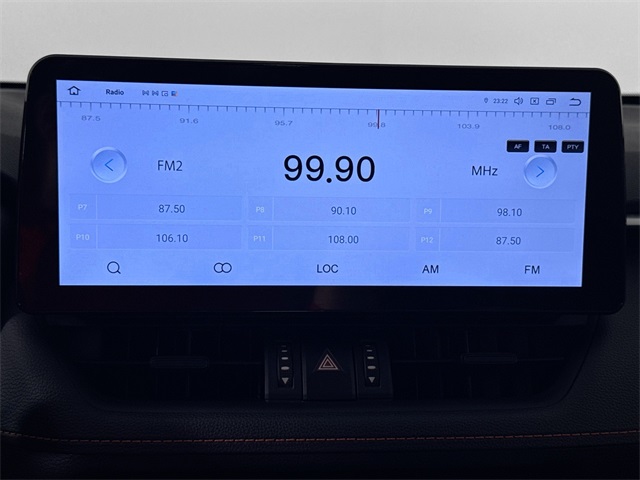 Vehicle image 13 of 40