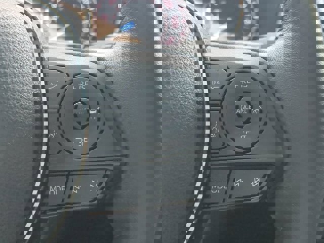 Vehicle image 24 of 27