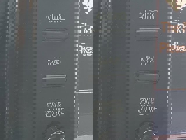 Vehicle image 20 of 27