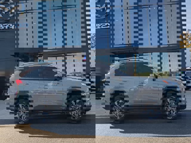 Vehicle image 2 of 27