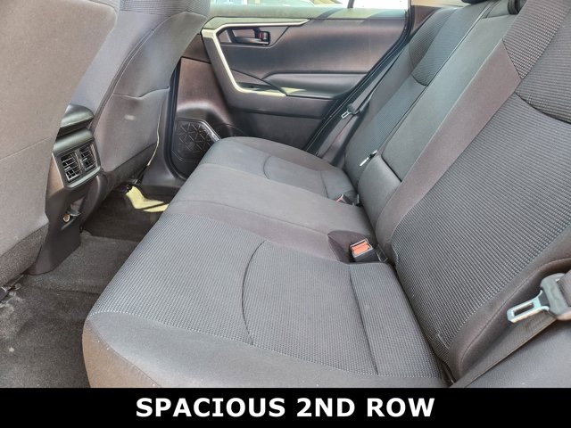 Vehicle image 8 of 25