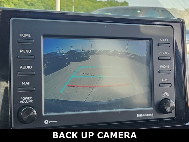 Vehicle image 11 of 25