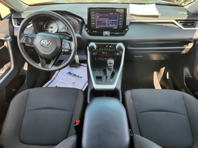 Vehicle image 16 of 25