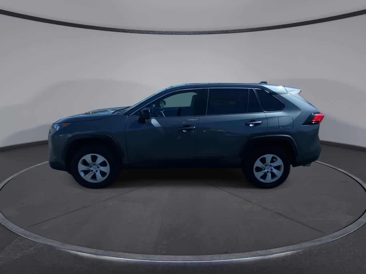 Vehicle image 9 of 24