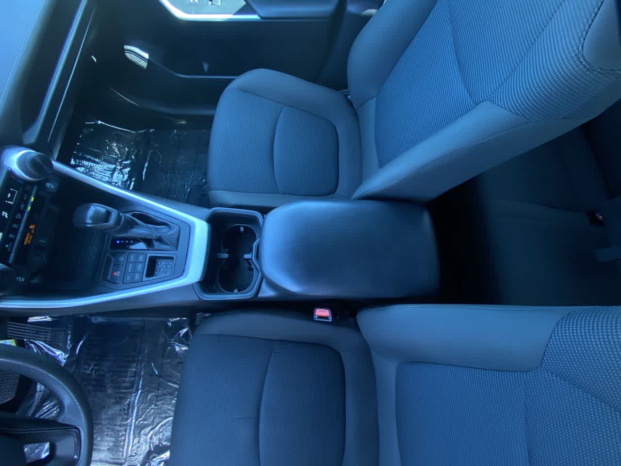 Vehicle image 20 of 24