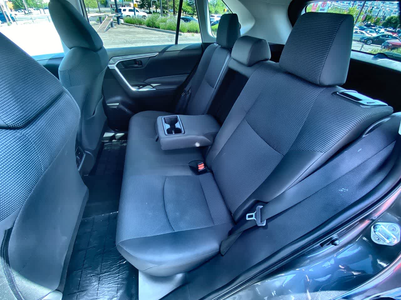Vehicle image 21 of 24