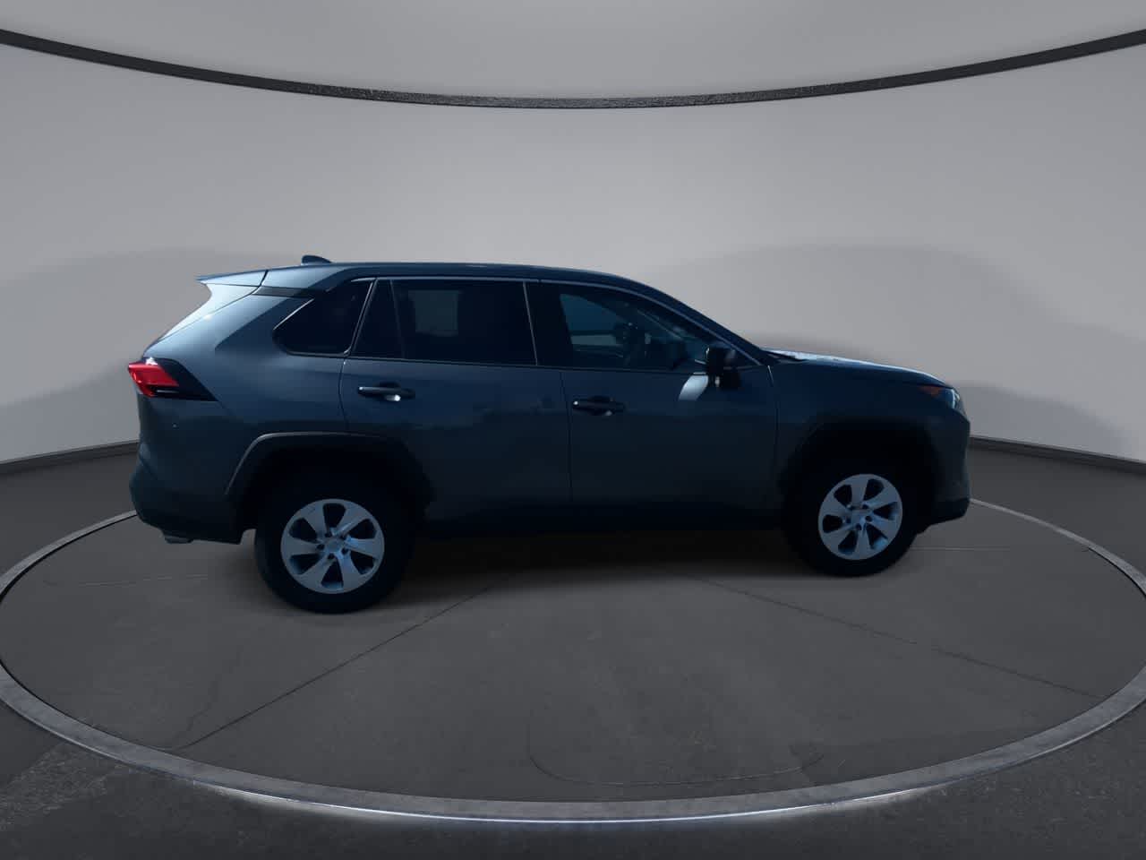 Vehicle image 5 of 24