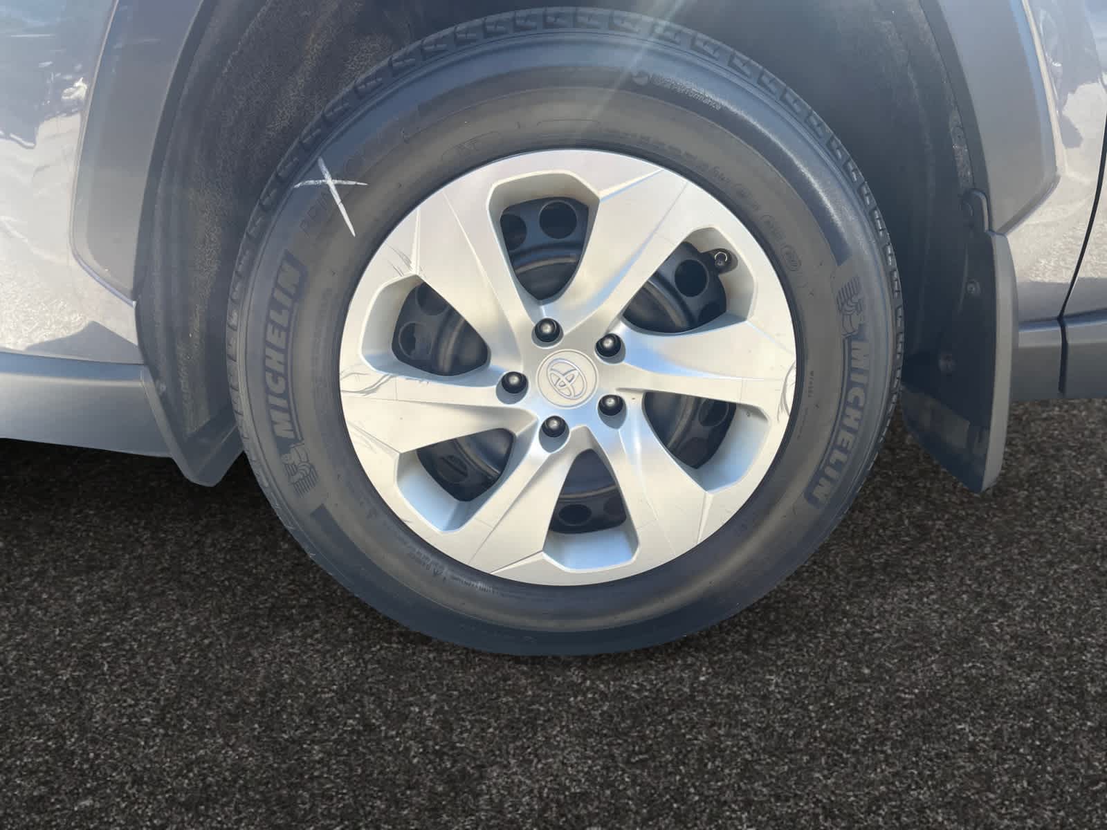 Vehicle image 7 of 25