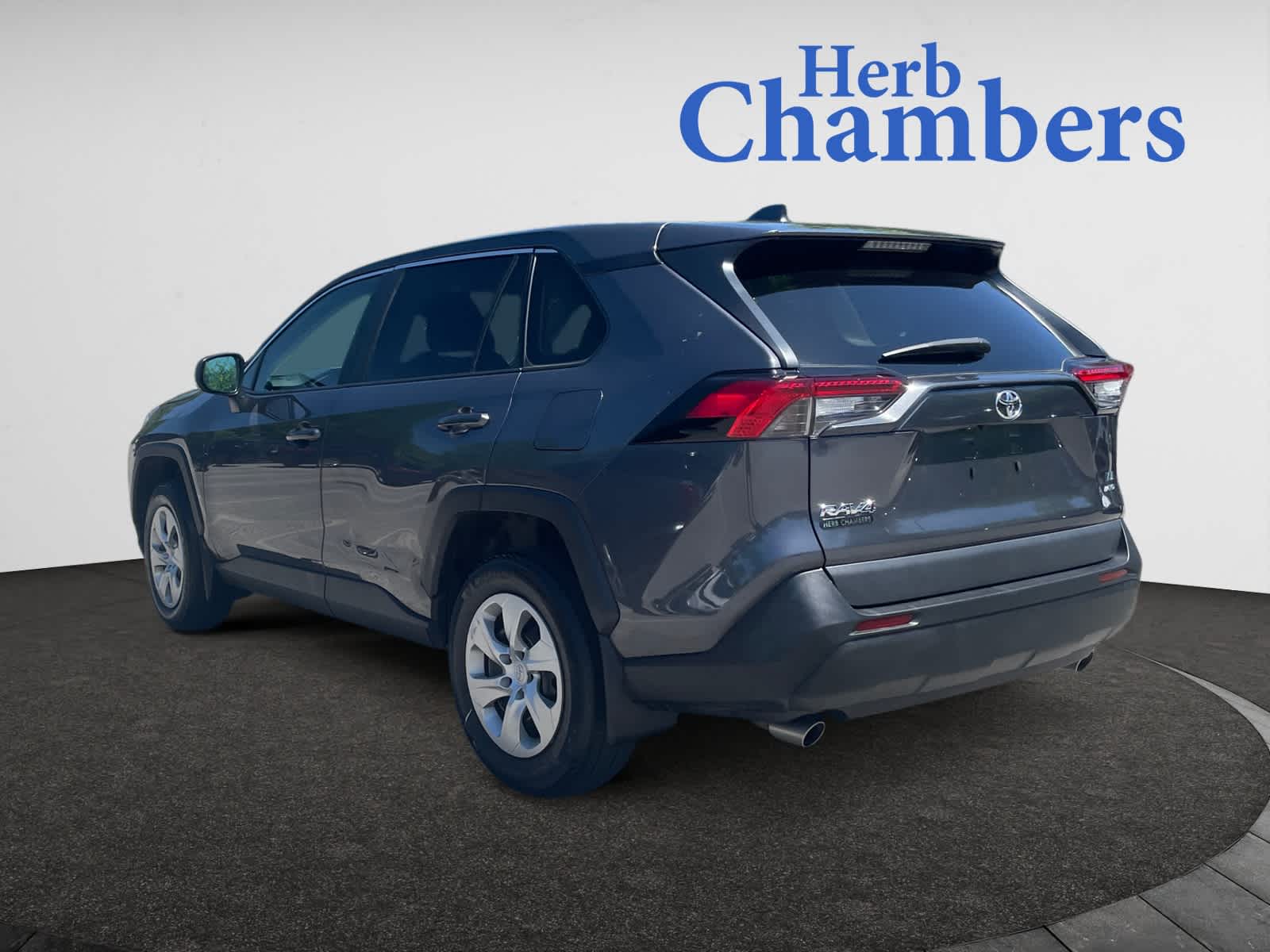 Vehicle image 5 of 25