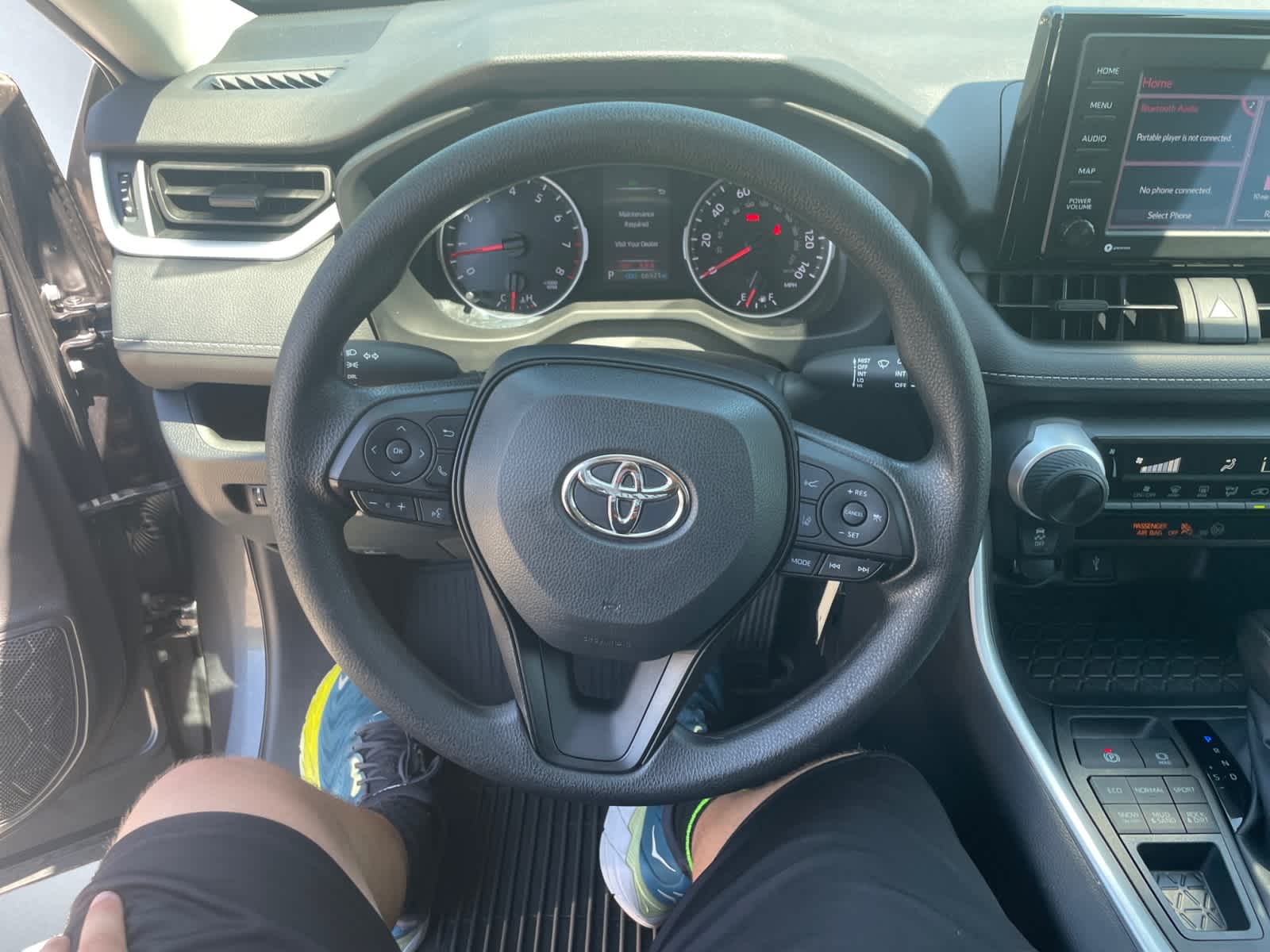 Vehicle image 19 of 25