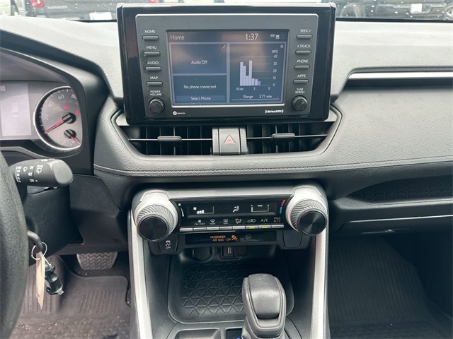 Vehicle image 22 of 32