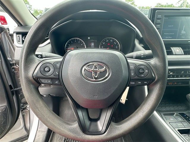 Vehicle image 15 of 32