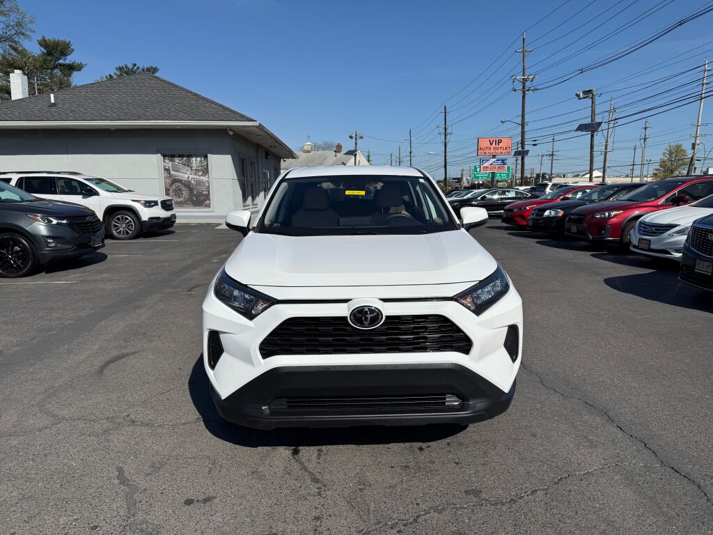 Vehicle image 4 of 35