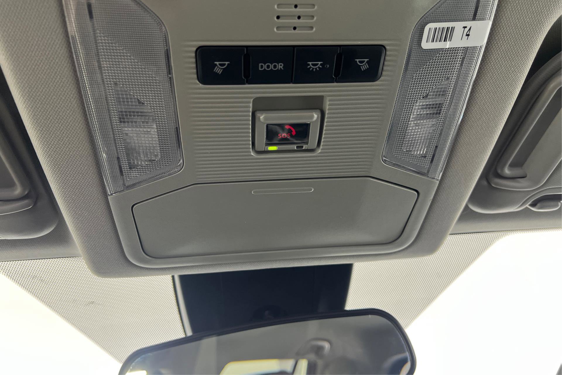 Vehicle image 12 of 25