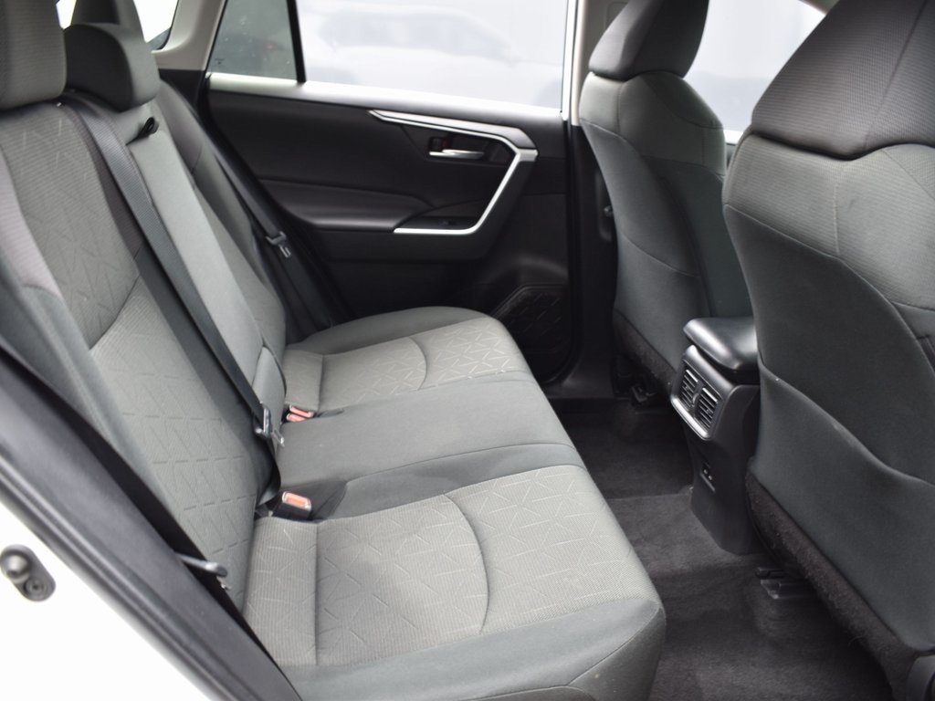 Vehicle image 42 of 52