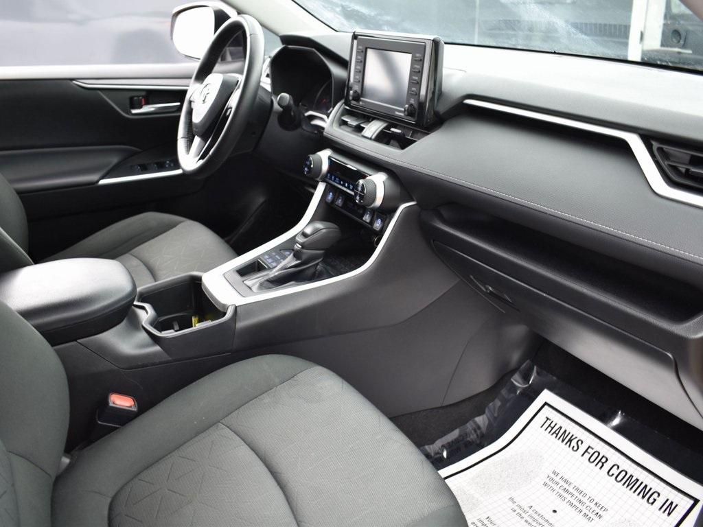 Vehicle image 48 of 52