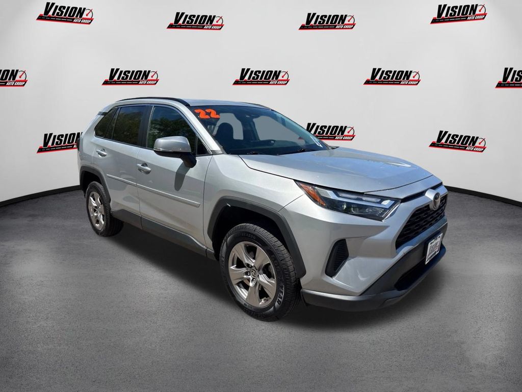 Vehicle image 3 of 41