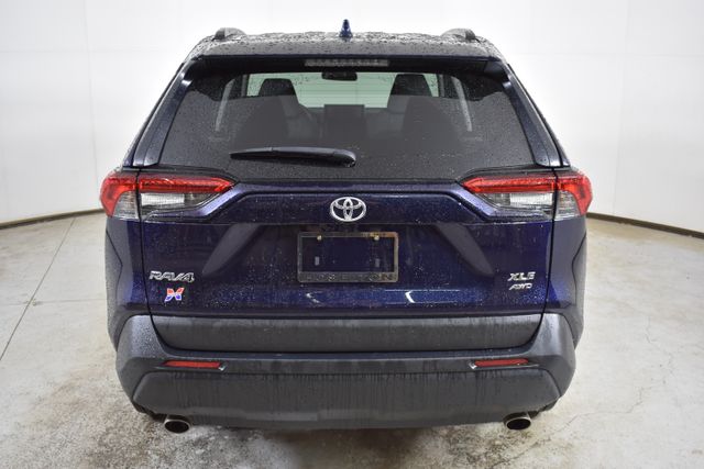 Vehicle image 6 of 29
