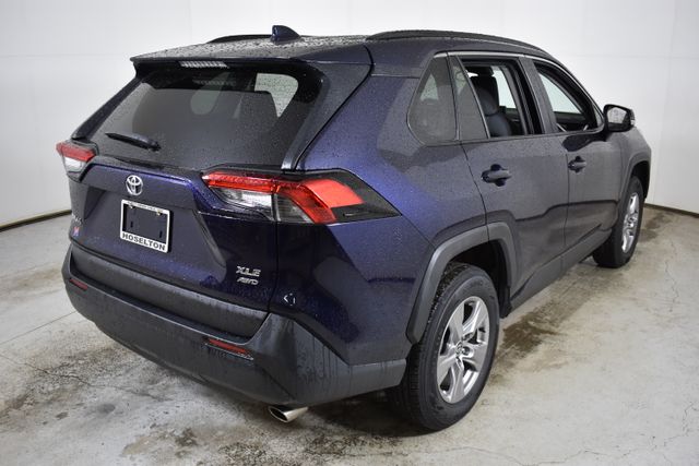 Vehicle image 5 of 29