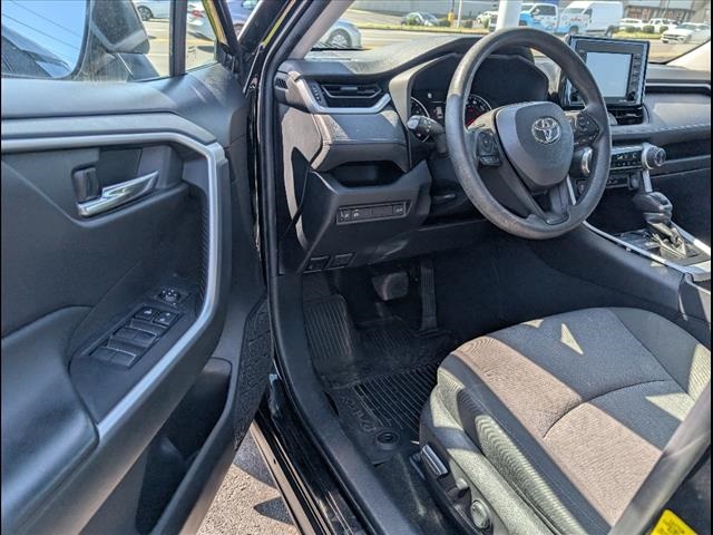 Vehicle image 6 of 24
