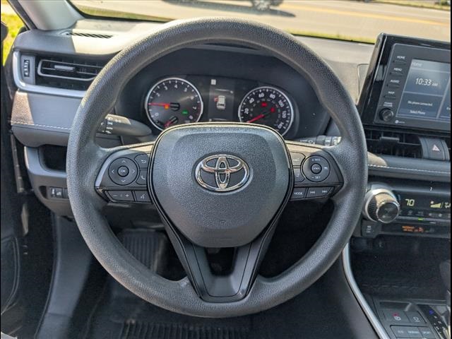 Vehicle image 8 of 24