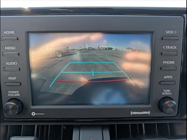 Vehicle image 11 of 24