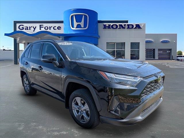Vehicle image 3 of 24