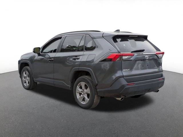Vehicle image 7 of 10
