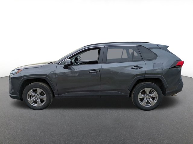 Vehicle image 8 of 10