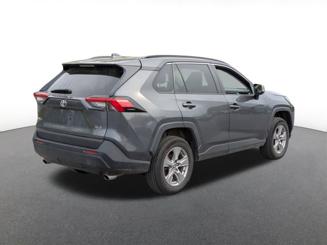 Vehicle image 5 of 10