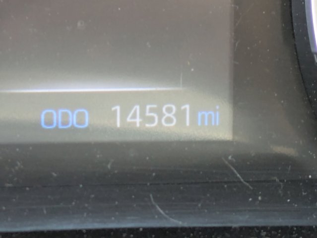 Vehicle image 9 of 10