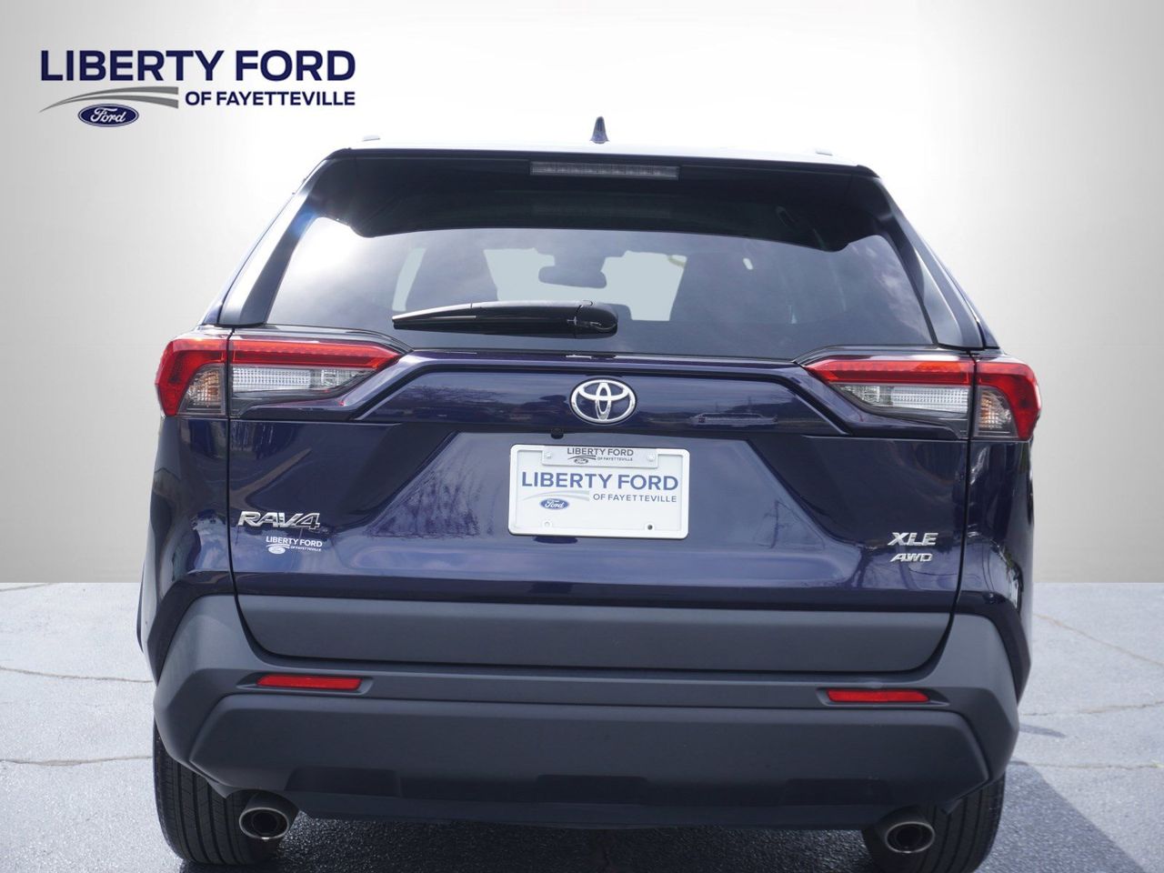 Vehicle image 7 of 35