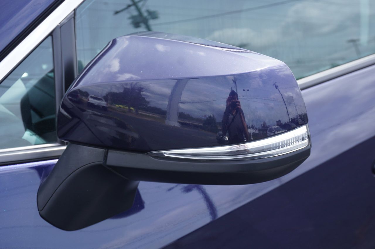 Vehicle image 34 of 35