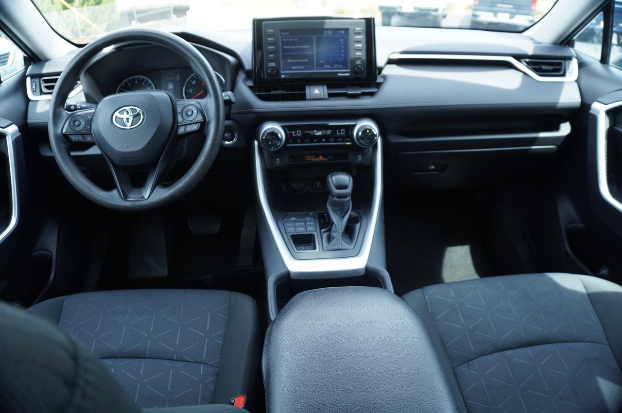 Vehicle image 14 of 35